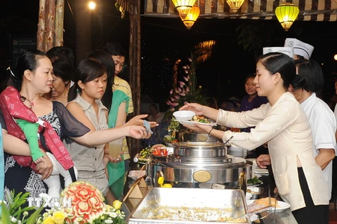 Thực phẩm ăn chay đắt hàng nhân mùa Lễ Vu Lan năm 2014