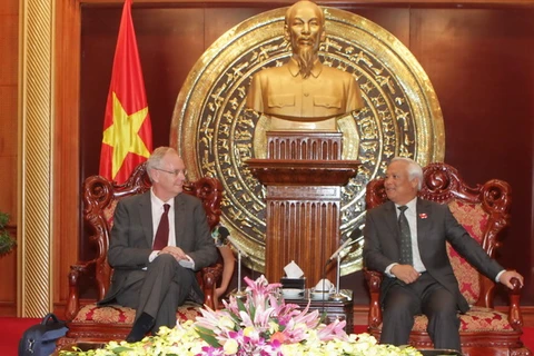 Việt Nam coi trọng tăng cường quan hệ hợp tác với Hà Lan