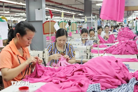 Kim ngạch xuất khẩu hàng dệt may đạt 13,65 tỷ USD