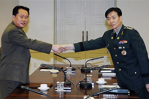 Triều Tiên và Hàn Quốc bắt đầu đàm phán quân sự cấp cao