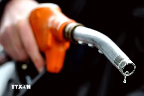 Giá dầu thế giới lấy lại "đà” sau báo cáo của Bộ Năng lượng Mỹ