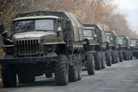 Ukraine: Nhiều xe quân sự tiến vào thành phố Donetsk