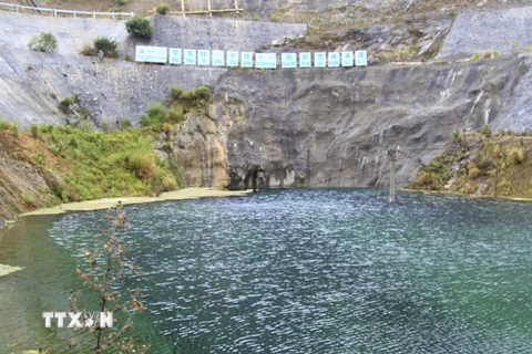 Hầm thủy điện Thượng Kon Tum đang ngập chìm trong nước 