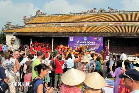 Gần 65.000 lượt du khách đến Huế trong những ngày đầu năm