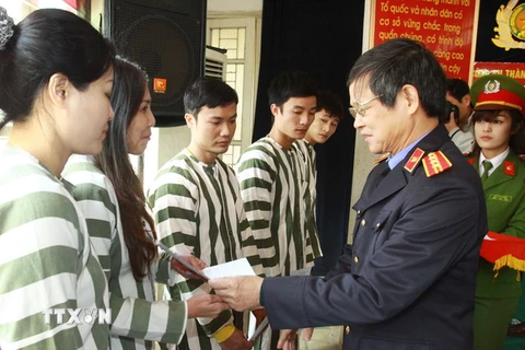 Hơn 440 phạm nhân tại Phú Yên được giảm và mãn hạn tù