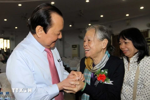 Phong tặng và truy tặng danh hiệu "Bà Mẹ Việt Nam Anh hùng" 