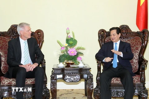 Thủ tướng Nguyễn Tấn Dũng tiếp Đại sứ Đan Mạch tại Việt Nam ngài John Nielsen. (Ảnh: Phương Hoa/ TTXVN)