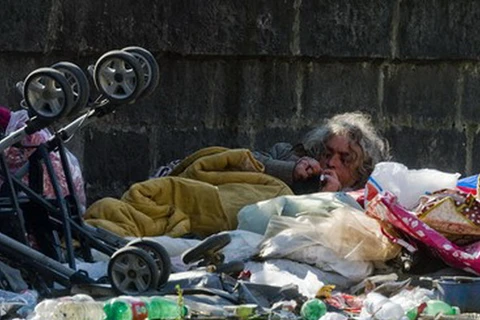 Một người vô gia cư ở Rome. (Nguồn: ANSA) 