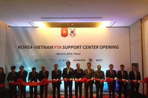 Lễ khánh thành Trung tâm hỗ trợ FTA Hàn-Việt. (Ảnh: Thạch Huê/BNEWS)