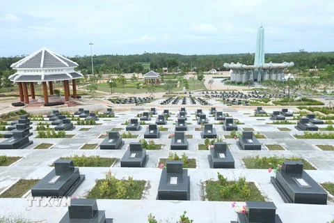 Nghĩa trang liệt sỹ tỉnh Quảng Nam tại xã Tam Phú, thành phố Tam Kỳ. (Ảnh: Anh Tuấn/TTXVN)