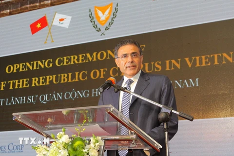 Ông Demetrios Theophylactou, Đại sứ Cộng Hòa Síp tại Ấn Độ kiêm nhiệm tại Việt Nam phát biểu tại buổi lễ. (Ảnh: Phương Vy/TTXVN)