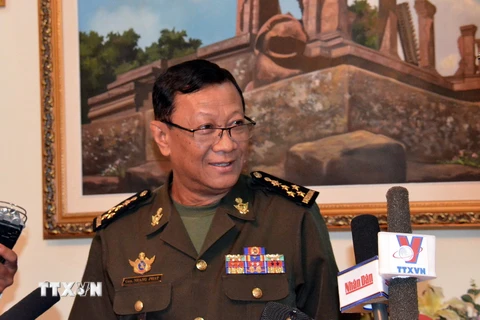 Đại tướng Neang Phat, Quốc vụ khanh Bộ Quốc phòng Campuchia. (Ảnh: Xuân Khu/TTXVN)