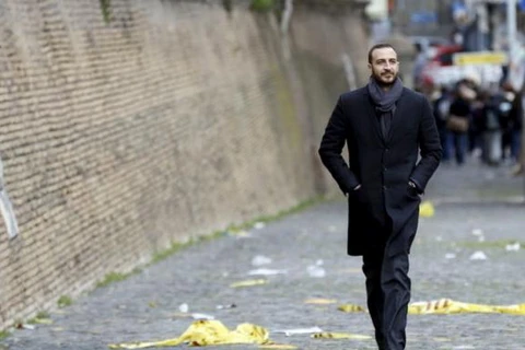 Nhà báo Ý Emiliano Fittipaldi đi đến Vatican. (Nguồn: Reuters) 