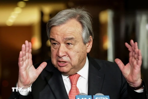 Cựu Thủ tướng Bồ Đào Nha Antonio Guterres trả lời phỏng vấn báo chí tại trụ sở Liên hợp quốc ở New York (Mỹ) ngày 12/4 vừa qua. (Ảnh: AFP/TTXVN)