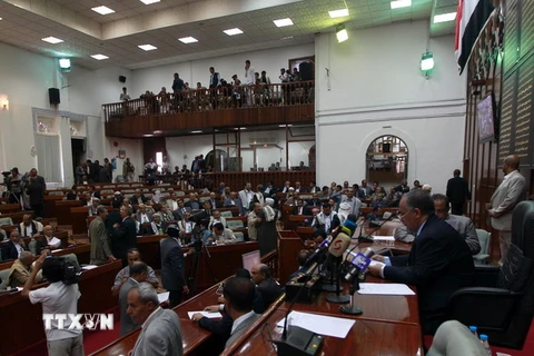 Toàn cảnh phiên họp Quốc hội Yemen tại Sanaa ngày 13/8. (Ảnh: AFP/TTXVN)