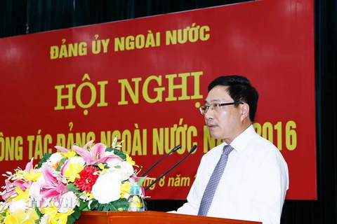  Phó Thủ tướng, Bộ trưởng Bộ Ngoại giao Phạm Bình Minh phát biểu ý kiến tại hội nghị. (Ảnh: Nguyễn Dân/TTXVN)