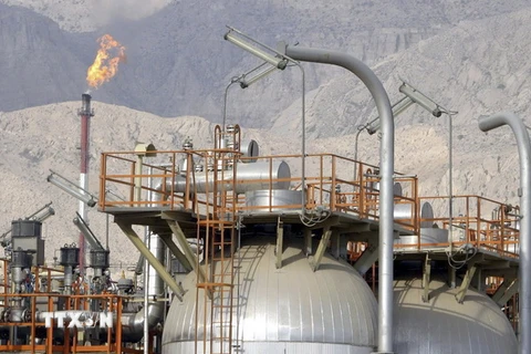 Mỏ khí South Pars gần cảng Assalouyeh, miền nam Iran. (Ảnh: EPA/TTXVN)