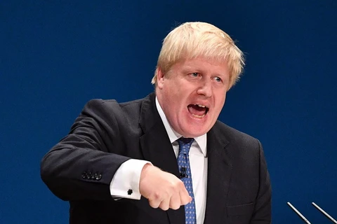 Ngoại trưởng Anh Boris Johnson tại một hội nghị ở Birmingham ngày 2/10 vừa qua. (Ảnh: THX/TTXVN)