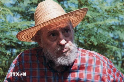 Lãnh tụ Cuba Fidel Castro trong đời sống thường nhật ngày 22/10/2012. (Ảnh: EPA/TTXVN)