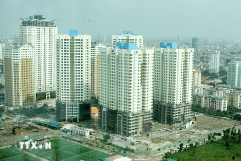 Các tòa chung cư khu vực đường Trần Duy Hưng ở Hà Nội đã được đưa vào sử dụng. (Ảnh: Hoàng Lâm/TTXVN)