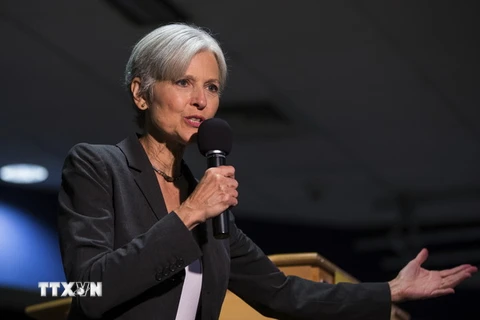 Ứng cử viên tổng thống Mỹ của đảng Xanh Jill Stein phát biểu tại Trường Đại học Wilkes ở Wilkes-Barre, Mỹ ngày 21/9 vừa qua. (Ảnh: AP/TTXVN)