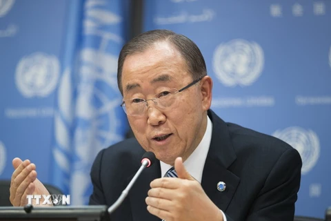 Tổng thư ký Liên hợp quốc Ban Ki-moon trong cuộc họp báo ở New York của Mỹ ngày 16/12. (Ảnh: THX/TTXVN)