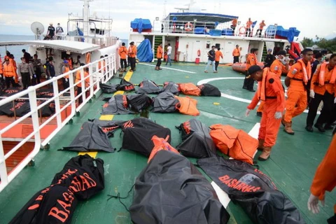 Những nạn nhân của vụ chìm phà hồi tháng 11/2015. (Nguồn: AFP)