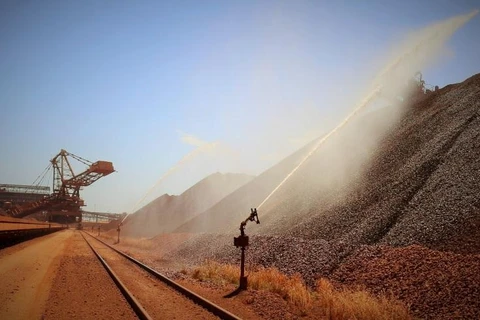 Một kho dự trữ quặng sắt tại Port Hedland. (Nguồn: BHP Billiton)