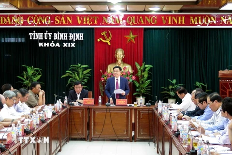 Phó Thủ tướng Vương Đình Huệ phát biểu chỉ đạo tại Hội nghị kiểm điểm Ban Thường vụ Tỉnh uỷ Bình Định theo Nghị quyết Trung ương 4-khóa XII. (Ảnh: Viết Ý/TTXVN)