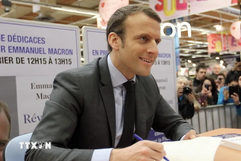 Ứng viên tranh cử Tổng thống Pháp Emmanuel Macron tại một sự kiện chính trị ở Montlouis-sur-Loire, miền tây Pháp ngày 10/2 vừa qua. (Ảnh: AFP/TTXVN)
