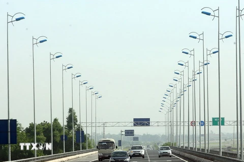 Một đoạn đường cao tốc Cầu Giẽ-Ninh Bình. (Ảnh: Huy Hùng/TTXVN)