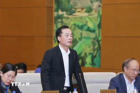 Bộ trưởng Bộ Xây dựng Phạm Hồng Hà phát biểu tại phiên họp. (Ảnh: Phương Hoa/TTXVN)