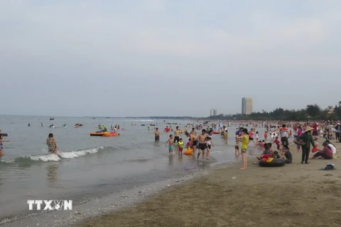 Bãi biển Cửa Lò. (Ảnh: Nguyễn Văn Nhật/TTXVN)