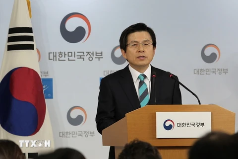 Quyền Tổng thống kiêm Thủ tướng Hwang Kyo-ahn. (Ảnh: AFP/TTXVN)