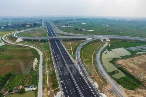 Đường cao tốc Hà Nội-Hải Phòng nhìn từ trên cao. (Ảnh: Minh Sơn/Vietnam+)