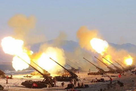 Pháo binh Triều Tiên khai hỏa trong một cuộc tập trận. (Nguồn: KCNA)