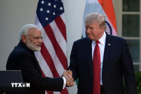 Tổng thống Mỹ Donald Trump (ảnh, phải) và Thủ tướng Ấn Độ Narendra Modi. (Ảnh: THX/TTXVN)