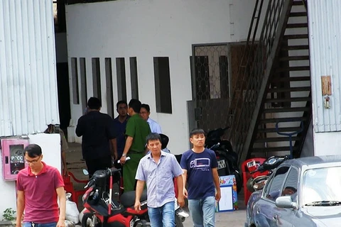 Sập tường nhà kho ở Thành phố Hồ Chí Minh, hai công nhân tử vong