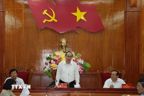 Ông Nguyễn Thiện Nhân, Ủy viên Bộ Chính trị, Bí thư Thành ủy Thành phố Hồ Chí Minh phát biểu tại buổi làm việc. (Ảnh: Kim Há/TTXVN)