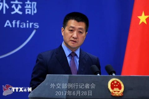 Người phát ngôn Bộ Ngoại giao Trung Quốc Lục Khảng. (Ảnh: Zee News/TTXVN)