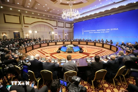 Toàn cảnh một vòng đàm phán tại thủ đô Astana của Kazakhstan về tìm lối thoát cho cuộc xung đột ở Syria, ngày 15/9 vừa qua. (Ảnh: AFP/TTXVN)
