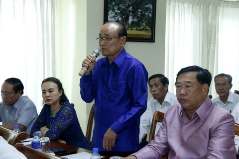 Chủ tịch hội người Việt Nam tại tỉnh Khammuan (Trung Lào) phát biểu tại Hội nghị. (Ảnh: Phạm Kiên/TTXVN) 