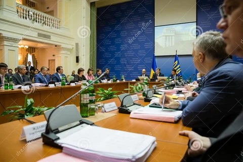 Tổng thống Ukraine Petro Poroshenko trong một phiên họp mở rộng của Nội các Bộ trưởng của Ukraine. (Nguồn: dreamstime)