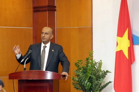 Ông Ali Al Sunaidy, Bộ trưởng Thương mại và Công nghiệp Oman. (Ảnh: Trần Việt/TTXVN)