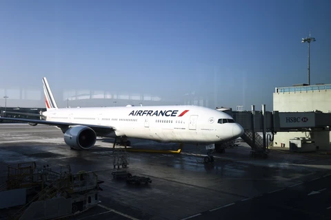 Máy bay của Air France tại sân bay Roissy-Charles-de-Gaulle. (Ảnh: AFP/TTXVN)
