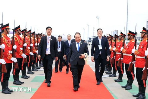 Lễ tiễn Thủ tướng Nguyễn Xuân Phúc tại sân bay quốc tế Siem Reap, Vương quốc Campuchia. (Ảnh: Thống Nhất/TTXVN)