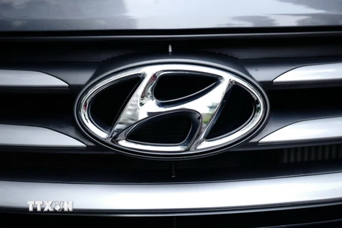 Logo của hãng xe Hyundai. (Ảnh: EPA/TTXVN)