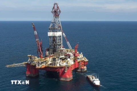 Một cơ sở khai thác dầu trên vịnh Mexico. (Ảnh: AFP/TTXVN)