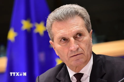 Ủy viên phụ trách ngân sách EU Guenther Oettinger. (Ảnh: AFP/TTXVN)