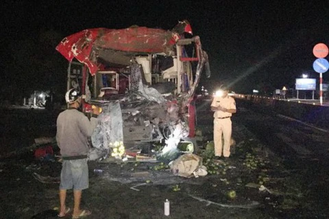 Thăm hỏi, hỗ trợ nạn nhân vụ tai nạn nghiêm trọng ở Quốc lộ 1A